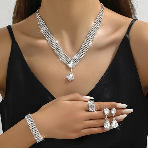 Luxuriöses Legierung Strass Schmuckset Für Damen Hochzeit Bankett Vollbesetzt V-Halskette Ohrringe Armband Ring