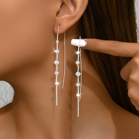 Orecchini a Filo in Rame con Zirconia e Nappa Lunga per Donna Eleganti Orecchini a Pendente con Frange Placcati Oro Argento