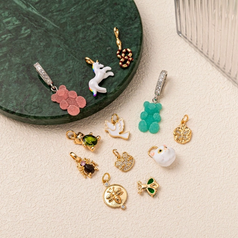 Animal Pendant Necklace Copper Stainless Steel 18K Gold Plated Bear Bee Snake Unicorn Butterfly Charm Fashion Jewelry Gift