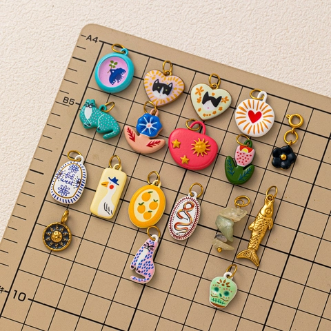 Vintage Stainless Steel DIY Jewelry Pendants 18K Gold Plated Animal Flower Sun Heart Enamel Charms For Necklace Making