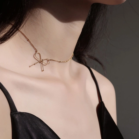 Minimalist Alloy Gold Plated Bowknot Choker Necklace For Women French Retro Bow Pendant Clavicle Chain Jewelry Gift