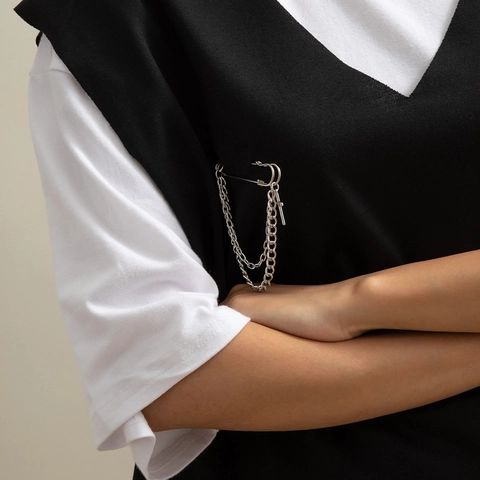 Retro Punk Cross Chain Brooch Zinc Alloy Double Layer Metal Chain Safety Pin Gothic Brooch Clothing Accessory For Women Men