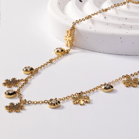 Elegante Titaniumstaal Sneeuwvlok Strass Halsketting Armband Set Voor Dames Verguld Kerstmis Feest Mode Sieraden Accessoire