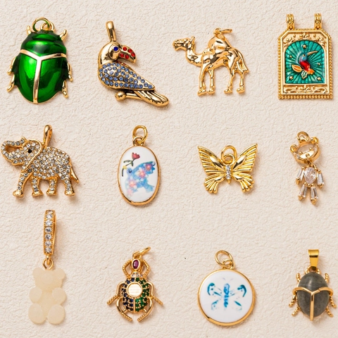Gold Plated Copper Animal Pendant Necklace Zircon Enamel Bear Elephant Butterfly Jewelry For Women Party Daily Wear