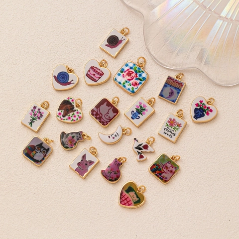 Pastoral Style Cat Flower Enamel Pendant Necklace Copper Electroplated Vintage Animal Moon Snail Jewelry For Women Daily Decoration