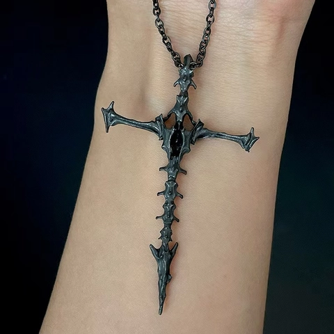Gothic Skeleton Cross Pendant Necklace Vintage Zinc Alloy Bone Style Dark Punk Jewelry For Unisex Daily Wear Accessory