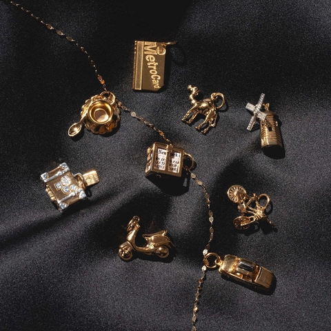 Vintage Copper Gold Plated Travel Theme Mini Charms Pendant Only For Jewelry Making Suitcase Bicycle Camel Scooter Taxi MetroCard