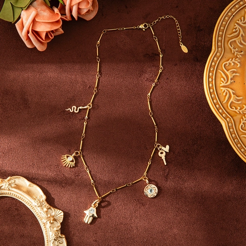 Retro Copper Rhinestone Pendant Necklace For Women Evil Eye Hamsa Hand Snake Star Heart Key Charms Boho Jewelry Gift
