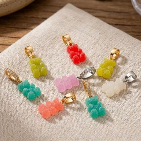 DIY Resin Gummy Bear Pendants With Rhinestone Copper Clasp Colorful Frosted Bear Charms For Necklace Bracelet Jewelry Accessories