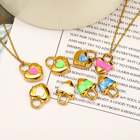 Collier Pendentif Serrure Coeur en Acier Titane Plaqué Or 18K pour Femme Minimaliste Émail Coloré Collier de l'âme Bijoux Cadeau
