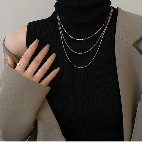 Collana Multistrato Minimalista in Lega Galvanica da Donna Oro Argento Moda Stile Urbano Gioielli Catena Girocollo Regalo