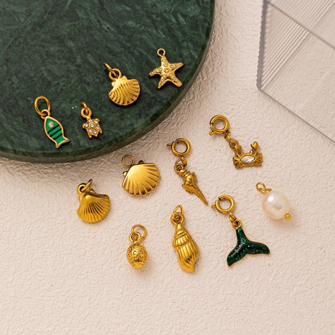 Collana a Tema Oceano in Acciaio Inossidabile con Coda di Sirena Conchiglia Tartaruga Perla Artificiale Strass Donna