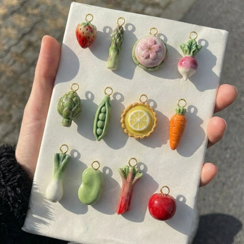 Nordic Stainless Steel Vegetable Fruit Pendant 18K Gold Plated Strawberry Carrot Pea Pendant Necklace For Women DIY Jewelry Accessory
