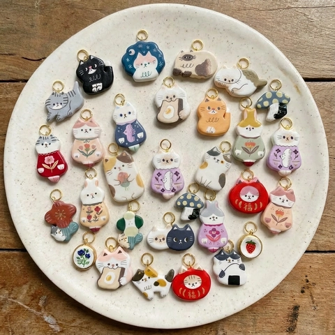 Nordic Cartoon Cat Animal Pendant Necklace For Women Cute Painted Enamel Kitten Jewelry Gold Plated Copper Necklace DIY Accessary Gift