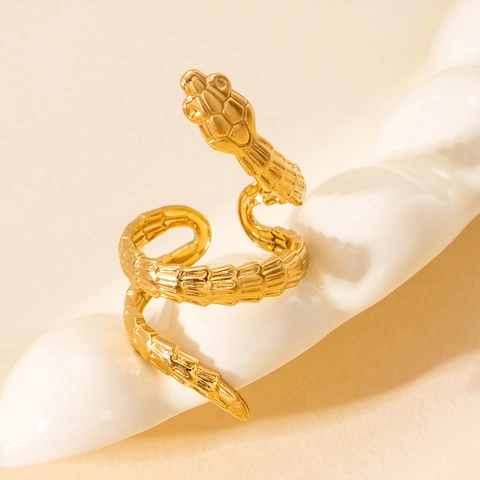 Vintage Gold Plated Stainless Steel Open Adjustable Ring For Women Fashion Geometric Snake Leaf Heart Hollow Design Jewelry