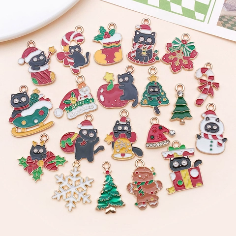 Kerst Emaille Legering Charms Schattige Zwarte Kat Kerstboom Sneeuwman Sneeuwvlok Peperkoekman DIY Sieraden Hangers