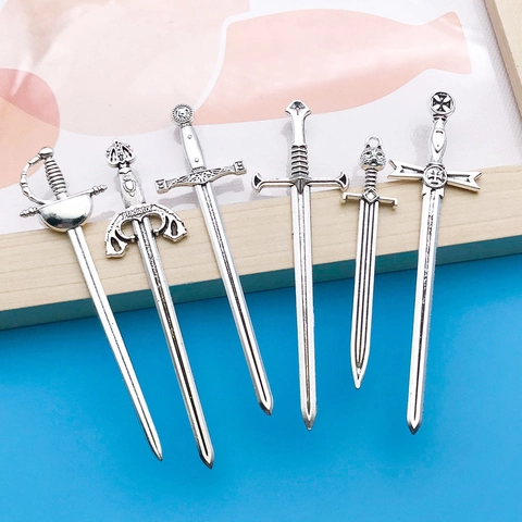 Vintage Zinc Alloy Sword Pendants Antique Silver Retro Dagger Charms For DIY Jewelry Making Gothic Punk Necklace Accessories