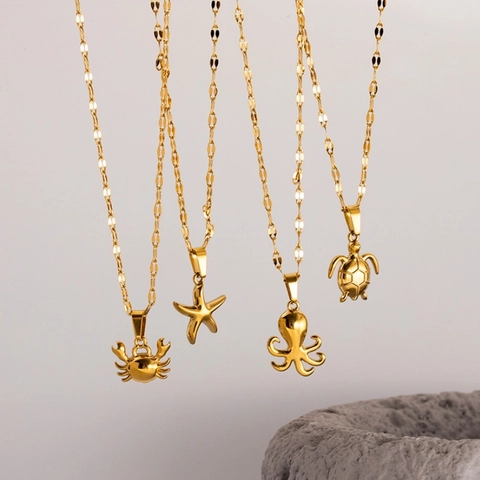 Stainless Steel Ocean Series Pendant Necklace For Women Minimalist Summer Vacation Beach Crab Dolphin Seahorse Fashion Jewelry