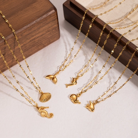 Stainless Steel Ocean Series Pendant Necklace For Women Minimalist Summer Vacation Beach Crab Dolphin Seahorse Fashion Jewelry