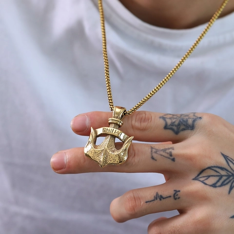 Collier Pendentif Trident Ancre En Acier Titane Vintage Pour Hommes Punk Chine Lettrage Martelée Hip Hop Bijoux Cadeau