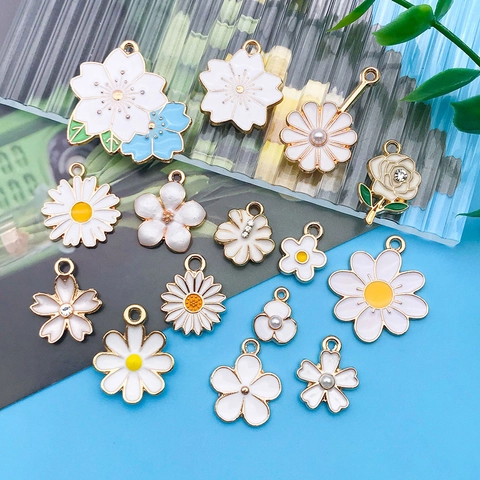 White Enamel Flower Charms Zinc Alloy Daisy Rose Cherry Blossom Pendants For DIY Jewelry Making Keychain Bracelet Accessories