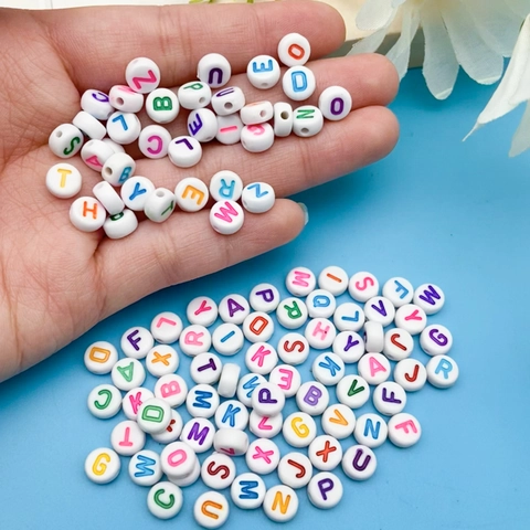 Cuentas de Letras del Alfabeto de Acrílico Planas y Redondas Fondo Blanco Cuentas de Colores Para la Creación de Joyas DIY Pulseras Cuentas Espaciadoras
