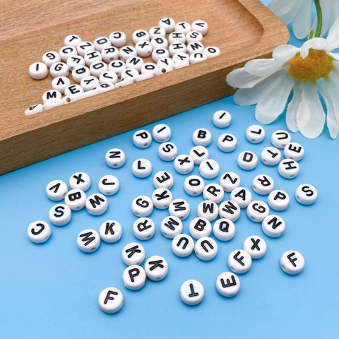 Cuentas Espaciadoras de Acrílico con Letras Alfabeto Redondo Plano Blanco Negro Colorido Corazón Estrella para Joyería DIY