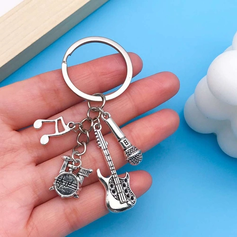 Musikinstrument Metall Schlüsselanhänger Mit Gitarre Trommel Mikrofon Musiknote Anhänger Altsilber Zinklegierung Tasche Anhänger