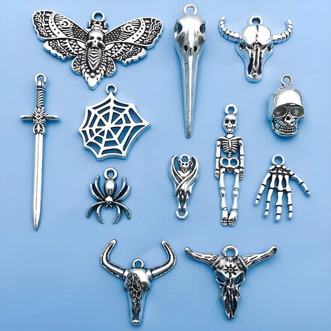 Breloques Halloween Gothiques en Alliage Crâne Chauve-souris Araignée Argent Antique Accessoires de Création Bijoux DIY