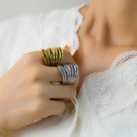 Modern Artistic Stainless Steel Wavy Ruffled Ring For Women Gold Silver Plated Irregular Chunky Finger Ring Fashion Jewelry