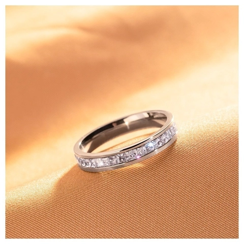 Anillo Eternity de Acero Inoxidable para Mujer Lujo Ligero Con Incrustaciones de Strass Anillo Geométrico Joyería de Moda Regalo