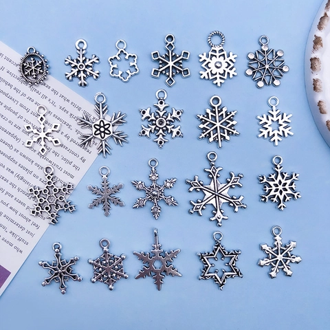 Weihnachten Schneeflocke Anhänger Antiksilber Zinklegierung Charms Für DIY Armband Halskette Schmuckherstellung Handgefertigte Winter Accessoires