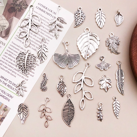 Vintage Alloy Ginkgo Leaf Feather Pendants For DIY Jewelry Making Ancient Silver Hollow Tree Leaf Charms For Necklaces Bracelets