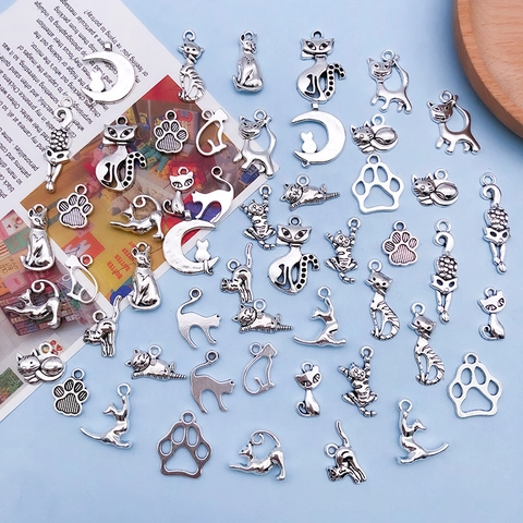 Vintage Antique Silver Alloy Cat Pendants Cartoon Hollow Paw Print DIY Jewelry Accessories For Necklace Earring Bag Keychain Making