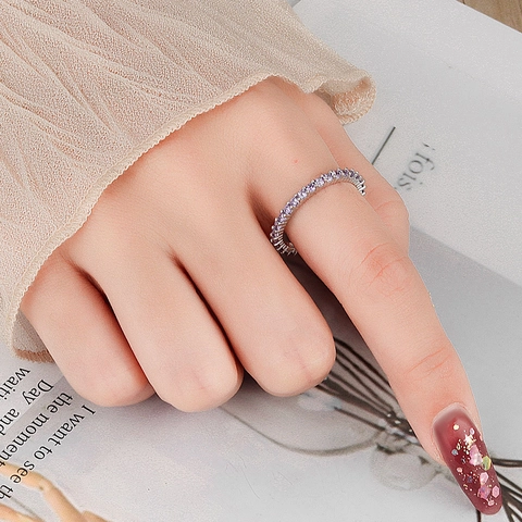 Luxury 925 Sterling Silver Eternity Ring Elegant Full Circle Purple White Zircon Pavé Band For Women Wedding Jewelry