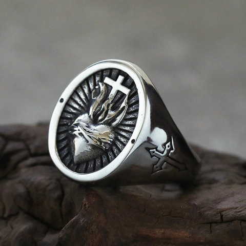 Vintage Stainless Steel Sacred Heart Cross Signet Ring For Men Religious Gothic Punk Oxidized Silver Finger Jewelry