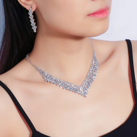 Luxury Alloy Rhinestone V-Shape Necklace Dangle Earrings Set For Women Silver Plated Wedding Formal Banquet Party Jewelry Accessory Gift