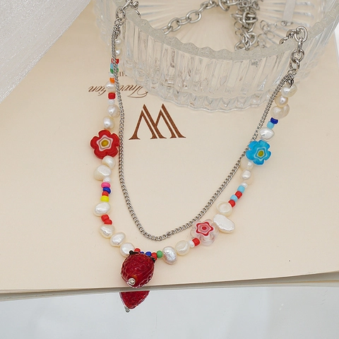 Collier Double Rang Perles d'Eau Douce Pour Femmes Chaîne en Cuivre Fleur Verre Pendentif Fraise en Résine Bijoux Mode