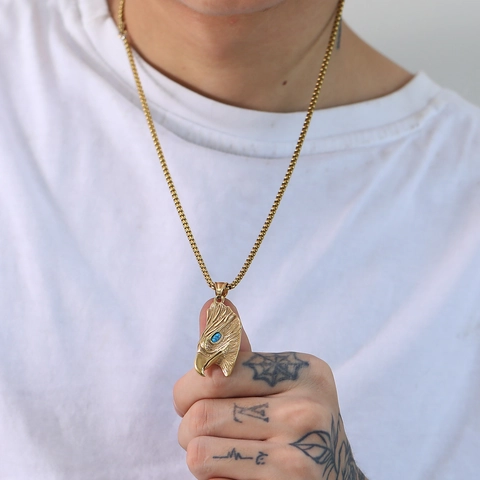 Vintage Hip Hop Eagle Head Pendant Necklace For Men Titanium Steel Punk Streetwear Jewelry With Blue Rhinestone Eye Accent