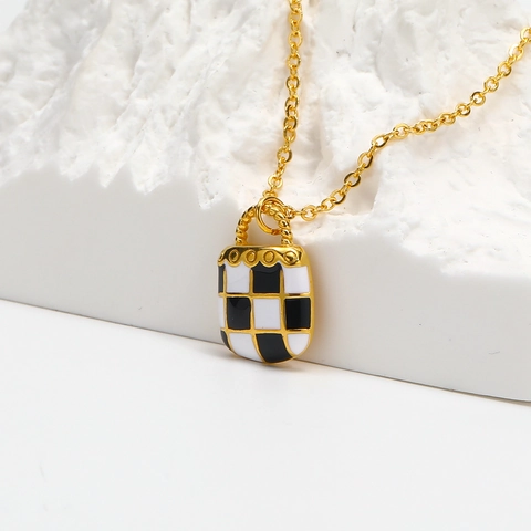 Minimalist Titanium Steel Checkerboard Mini Bag Pendant Necklace For Women Gold Plated Drip Glue Fashion Jewelry Accessory