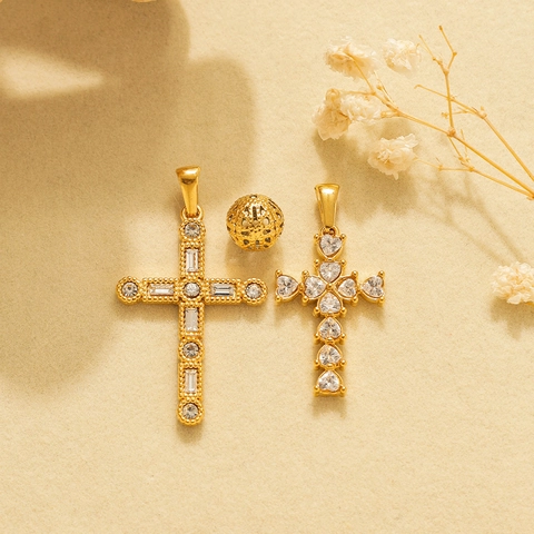 Pendentifs Croix en Acier Inoxydable Strass Perle Ronde Évidée Accessoires de Bijouterie Vintage pour Femmes DIY