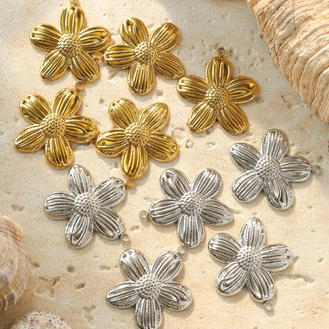 Ciondolo a Forma di Fiore in Acciaio Inossidabile 304 Piccoli Accessori per la Creazione di Gioielli Fai-da-te Stile Coreano Ciondoli a Fiore Non Scoloriscono