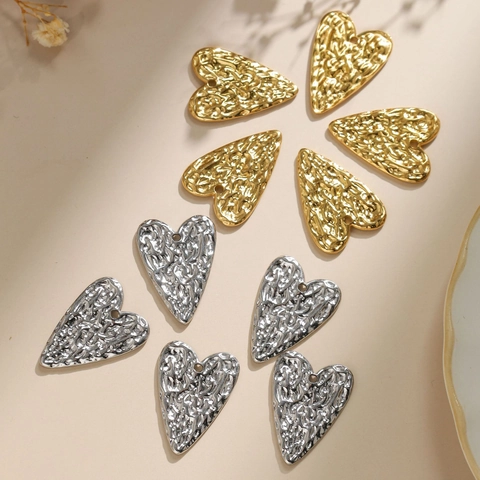 304 Acciaio Inossidabile Cuore Ciondolo Texture Martellata Pieghettata DIY Gioielli Accessori Charm Cuore Per Collane Orecchini