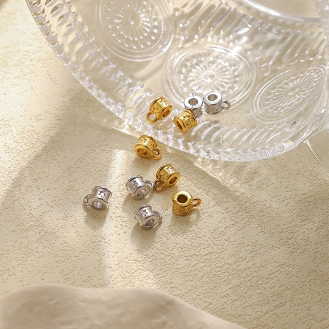 Perles d'Espacement Cylindriques en Acier Inoxydable 304 avec Motif d'Étoile et Anneau de Suspension pour Bijoux DIY