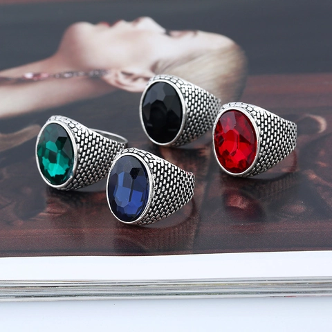 Vintage Men's Zinc Alloy Rhinestone Ring Fashion Gothic Punk Oval Cut Inlaid Finger Ring For Men Party Jewelry Gift