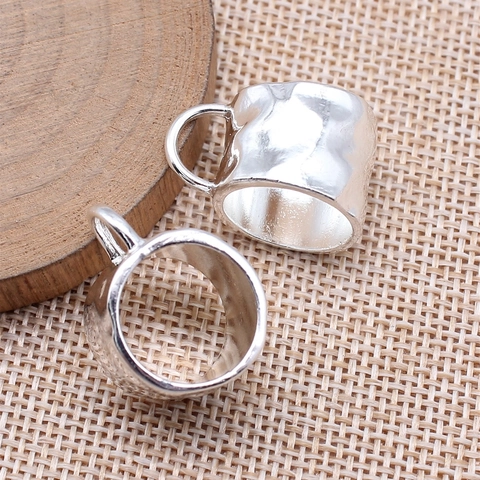 Vintage Gehämmert Zinklegierung Schalschnalle Ring Hell Silber Metall Schal Gleitschnalle Für Damen DIY Schmuckherstellung