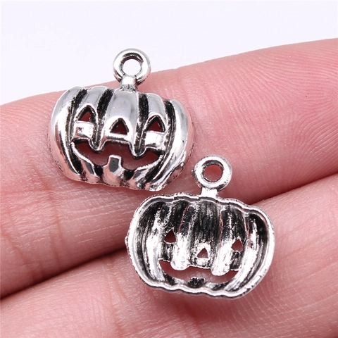 Pendente a Forma di Zucca di Halloween in Lega per Creazione Gioielli Argento Antico Metallo DIY Charm per Collana Orecchini