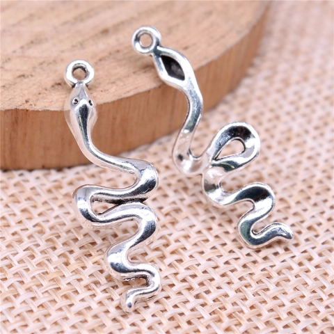 Ciondolo a Forma di Serpente in Argento Antico Lega Charm Animale per Creazione Gioielli Fai da Te Collana Bracciale Accessorio