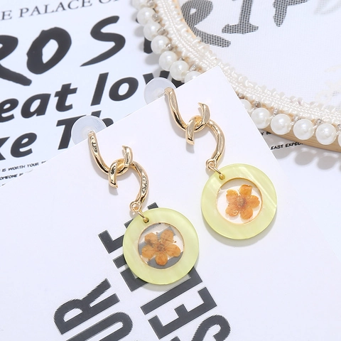 Pendientes Colgantes Retorcidos de Aleación Vintage Con Colgante Redondo de Resina Flor Seca Trébol Joyería de Moda para Mujer