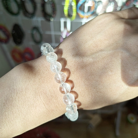 Bracelet en Cristal de Roche Naturel Perle Ronde Bracelet en Cristal de Guérison Élastique Bijoux en Cristal Blanc Minimaliste Femmes Hommes